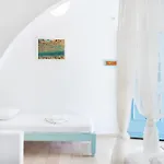 Beachfront Lampis Dolphin 4 סקאלה