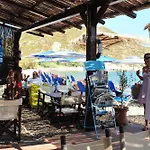 בית נופש Beachfront Lampis Dolphin 4