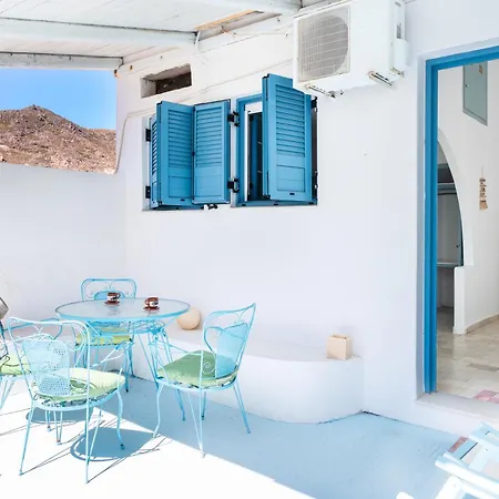 Beachfront Lampis Dolphin 4 Semesterbostad Skala