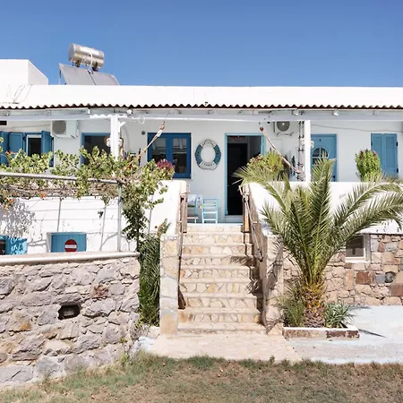 Semesterbostad Beachfront Lampis Dolphin 4 Skala