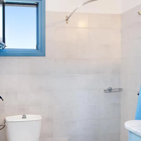 Beachfront Lampis Dolphin 4 * Σκάλα