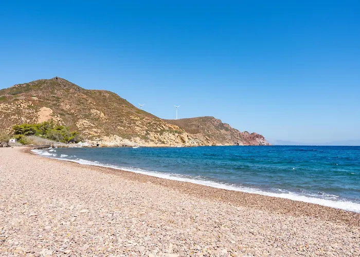 بيت للعطل Beachfront Lampis Dolphin 4