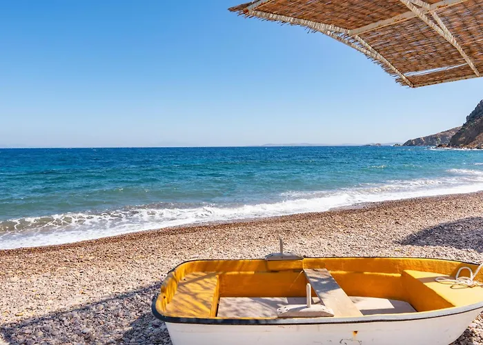 Beachfront Lampis Dolphin 4 بيت للعطل سكالا